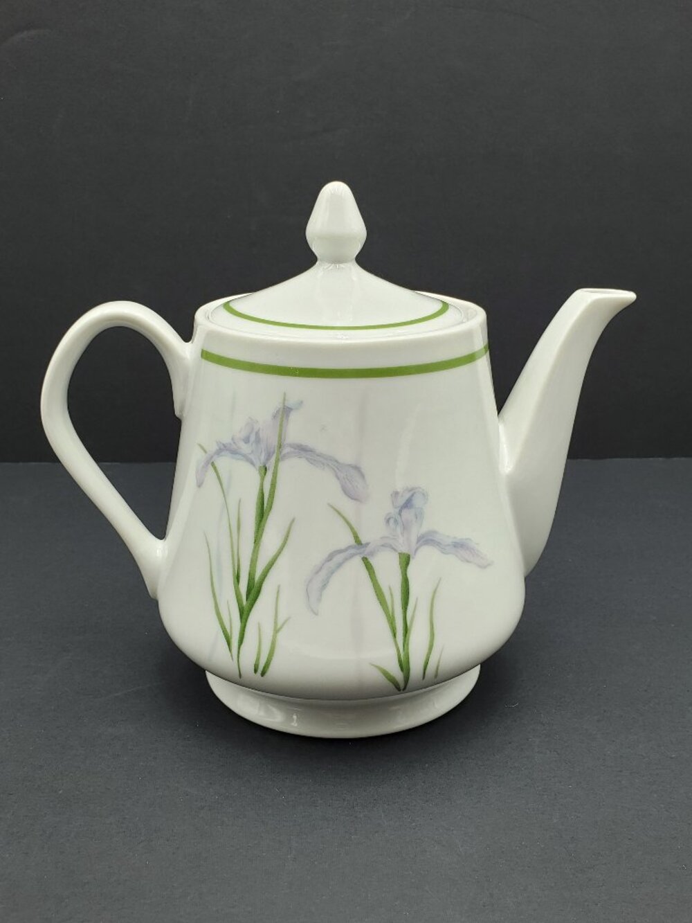 Corning Shadow Iris Teapot Robinson Design Group Purple Flowers Coffee Pot